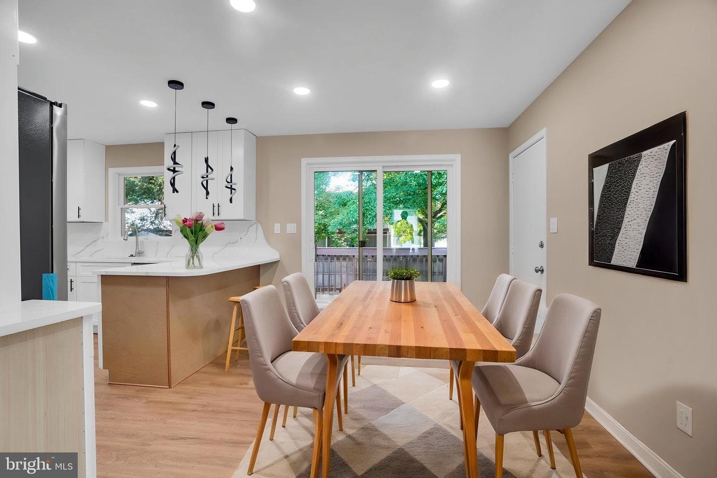 22206 Lilac Way photo 11