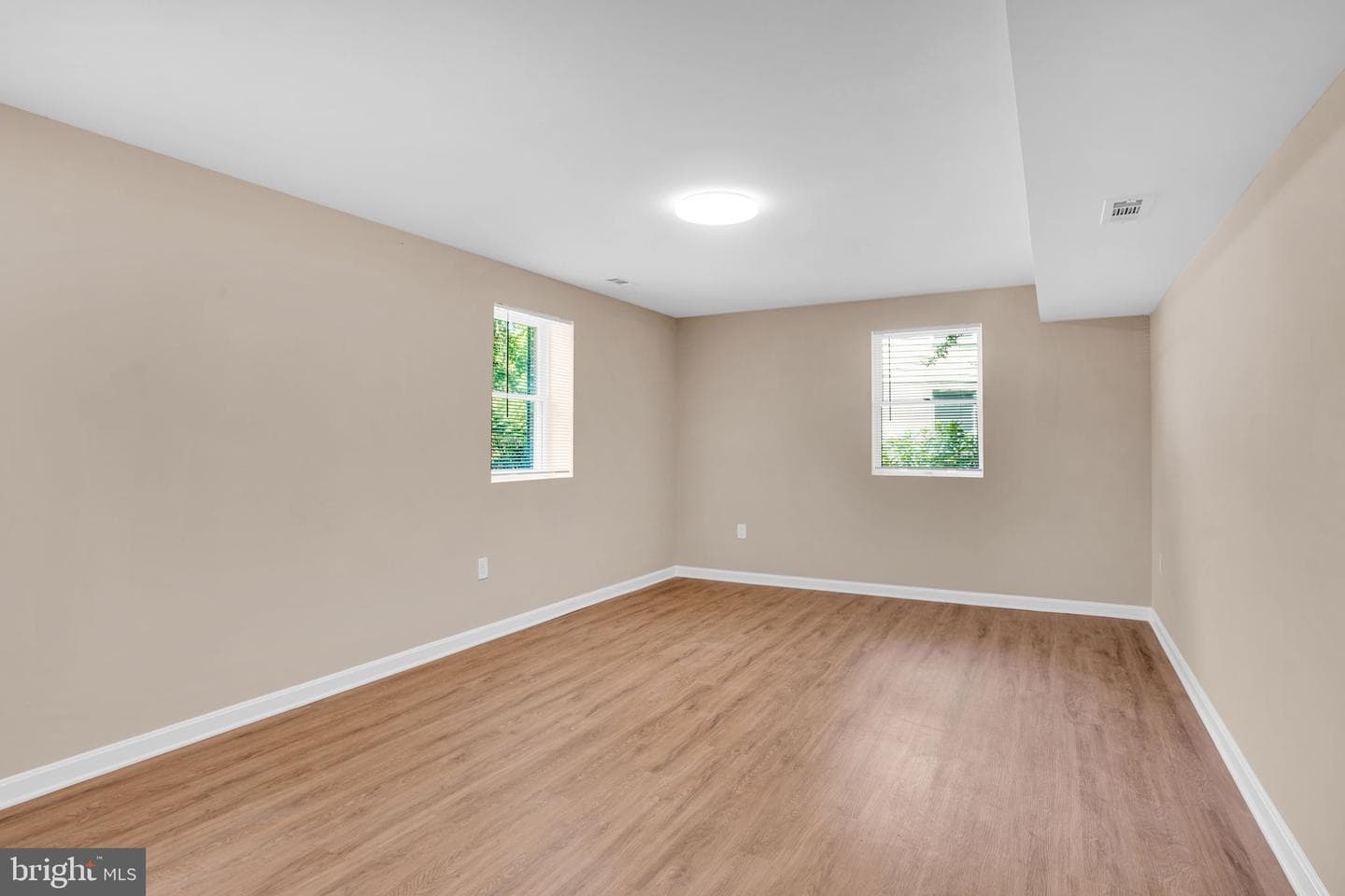 22206 Lilac Way photo 28