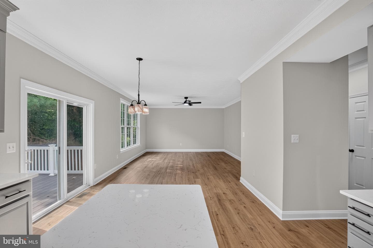 18321 Chestnut Street photo 7