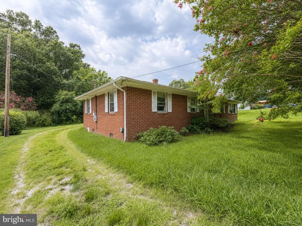22685 Maddox Road photo 4