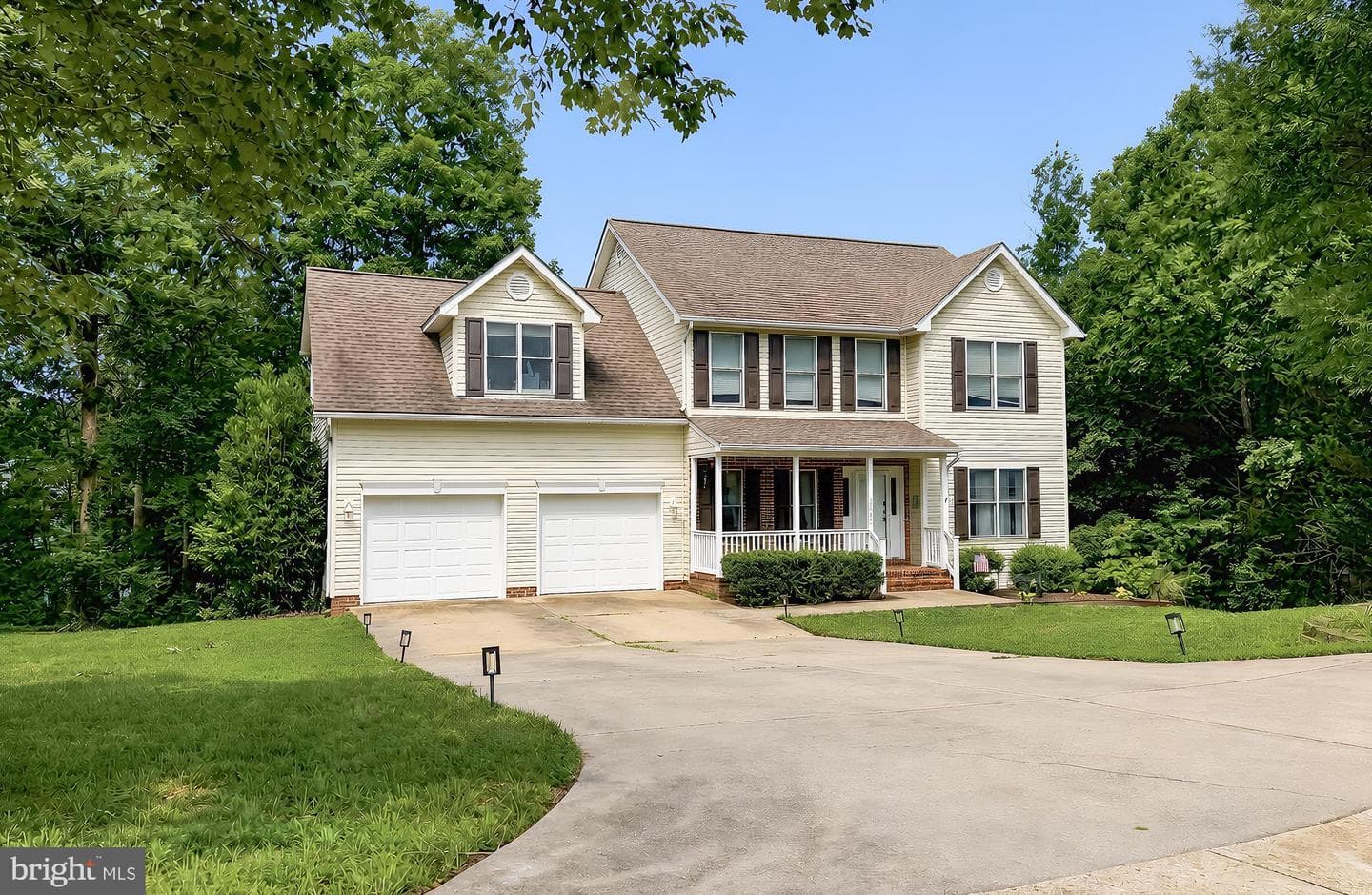 22393 Deerpath Court photo 11