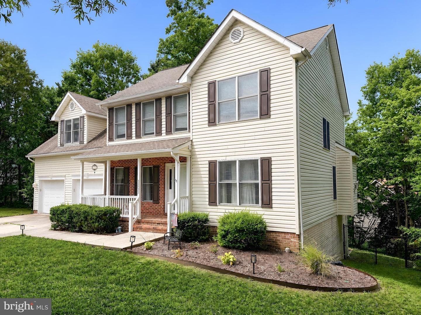 22393 Deerpath Court photo 12