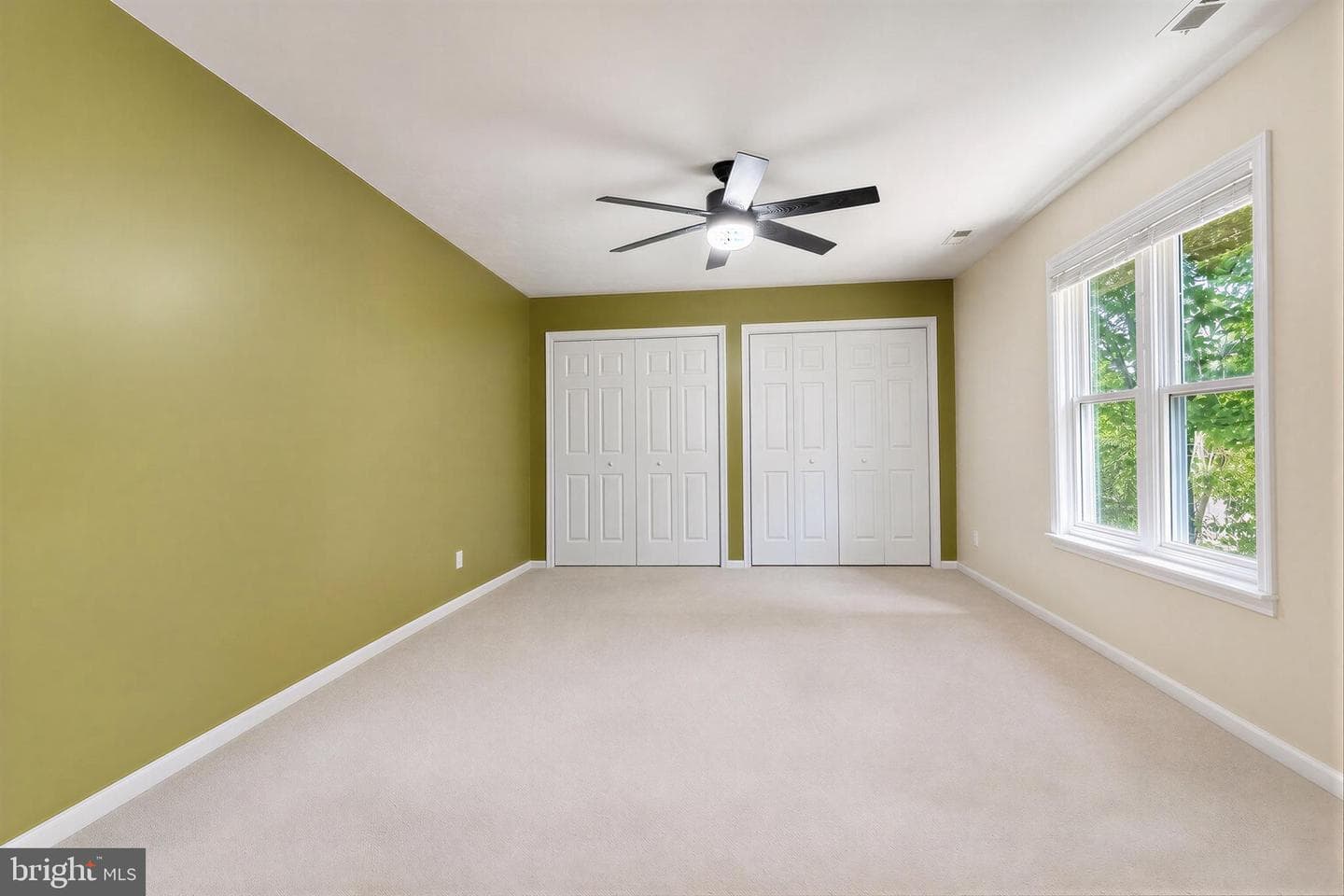 22393 Deerpath Court photo 33
