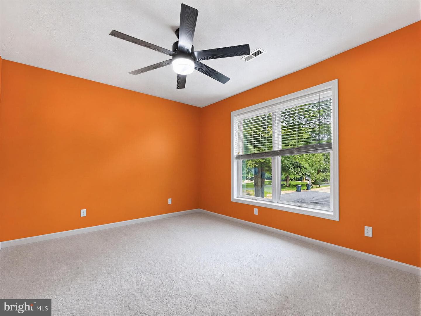 22393 Deerpath Court photo 39