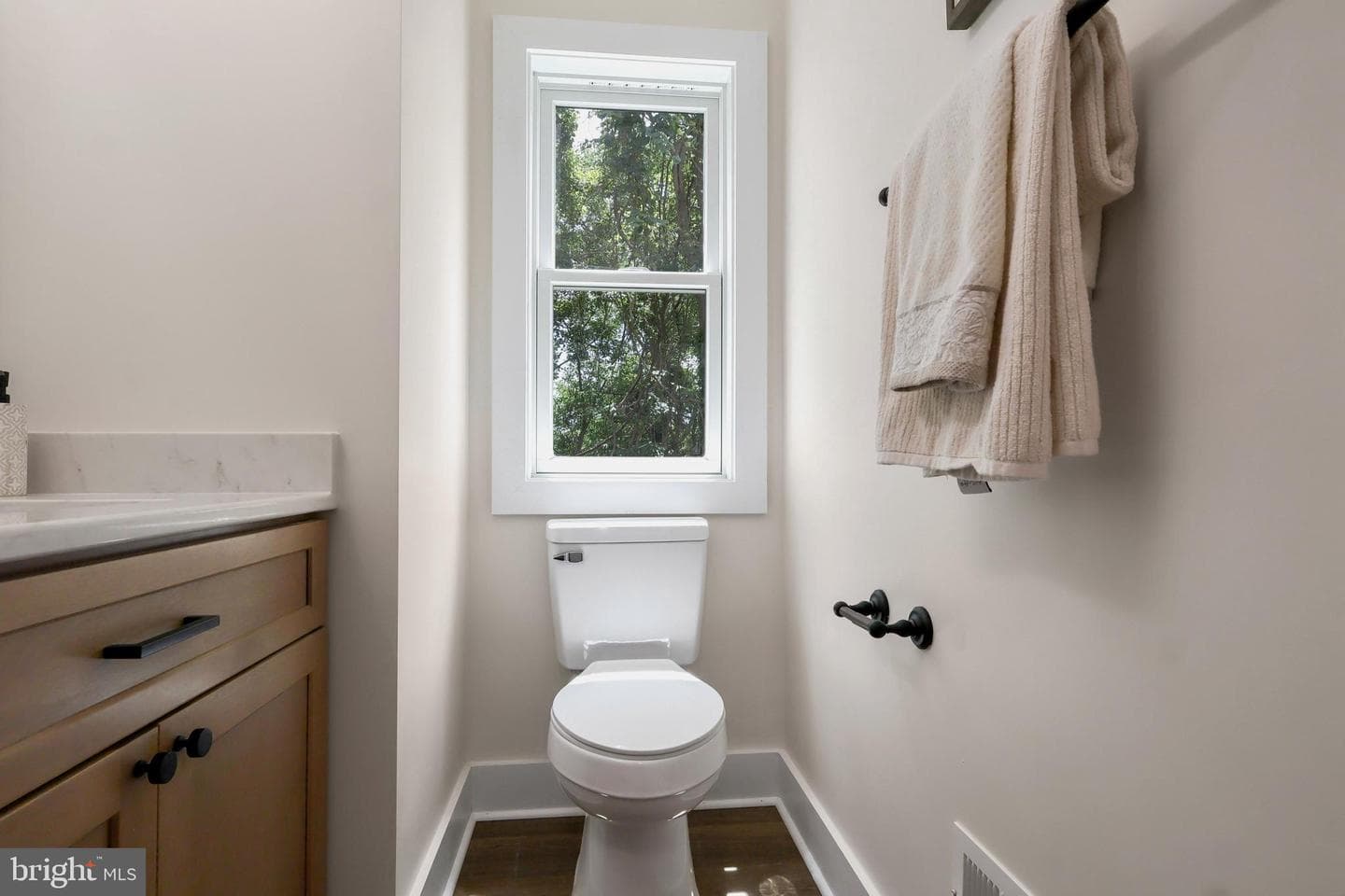 23131 Meadow Road photo 35