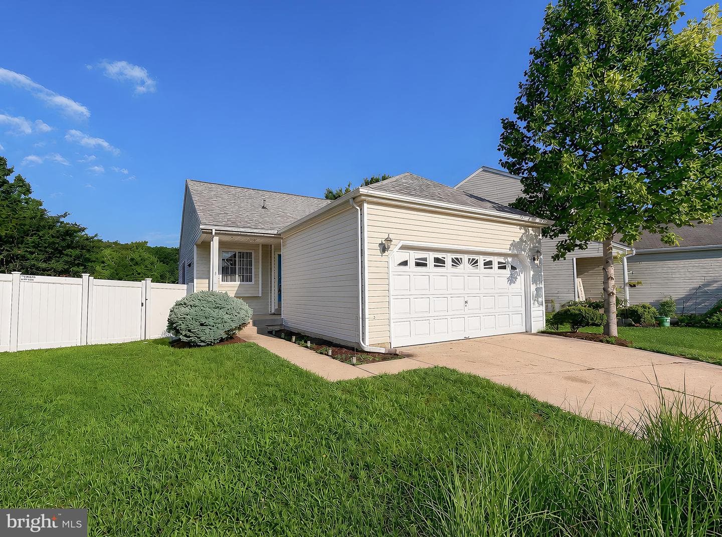 45525 Coosan Court photo 2