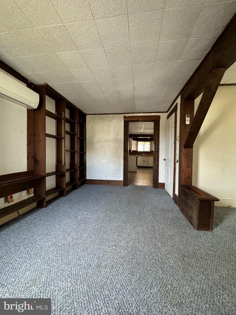 206 Laird Avenue photo 12