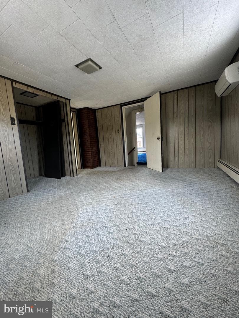 206 Laird Avenue photo 22