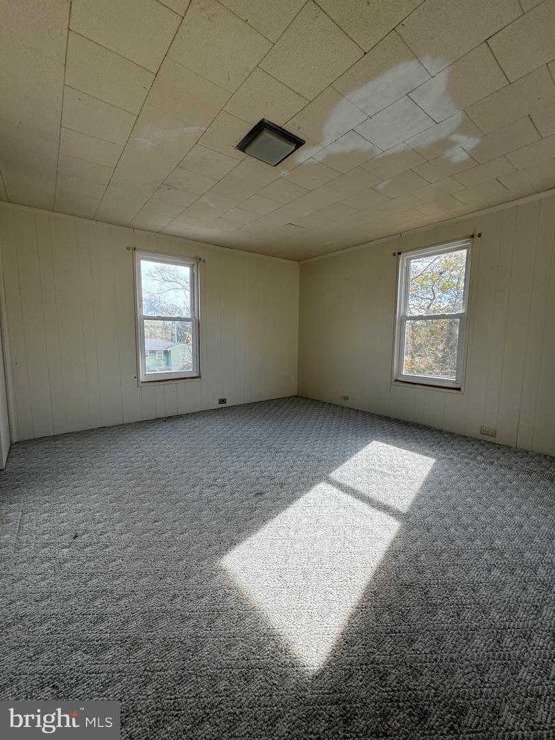 206 Laird Avenue photo 24