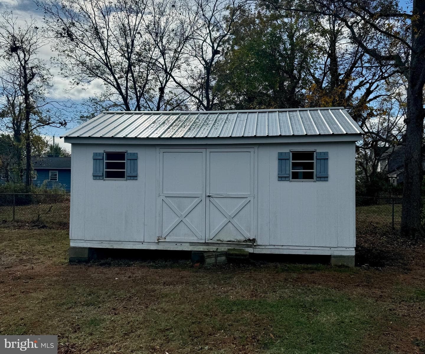 206 Laird Avenue photo 37
