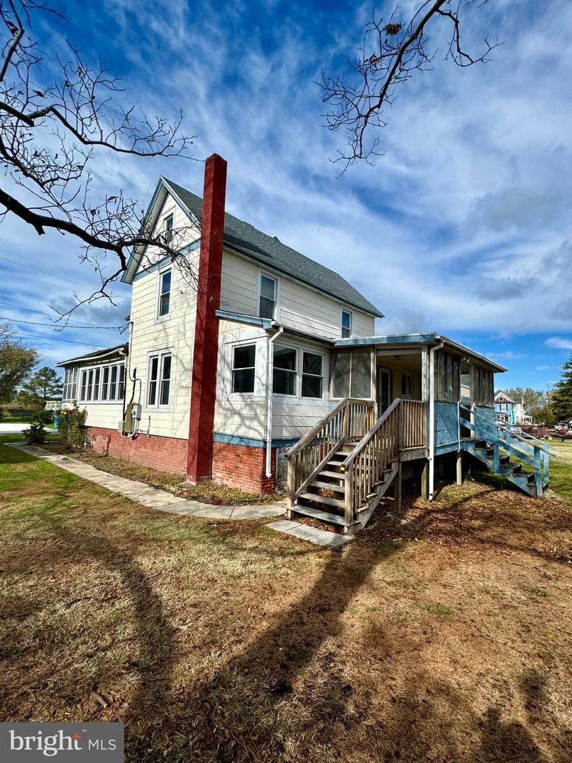 206 Laird Avenue photo 40