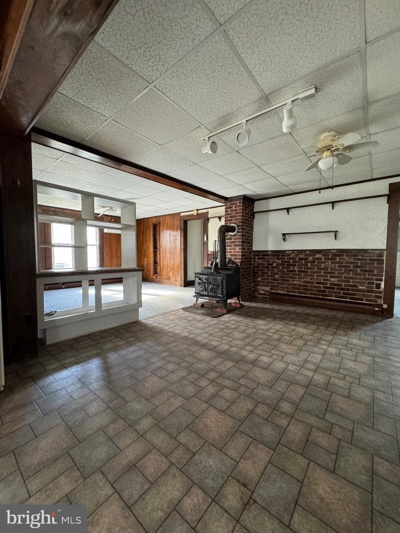 206 Laird Avenue photo 6