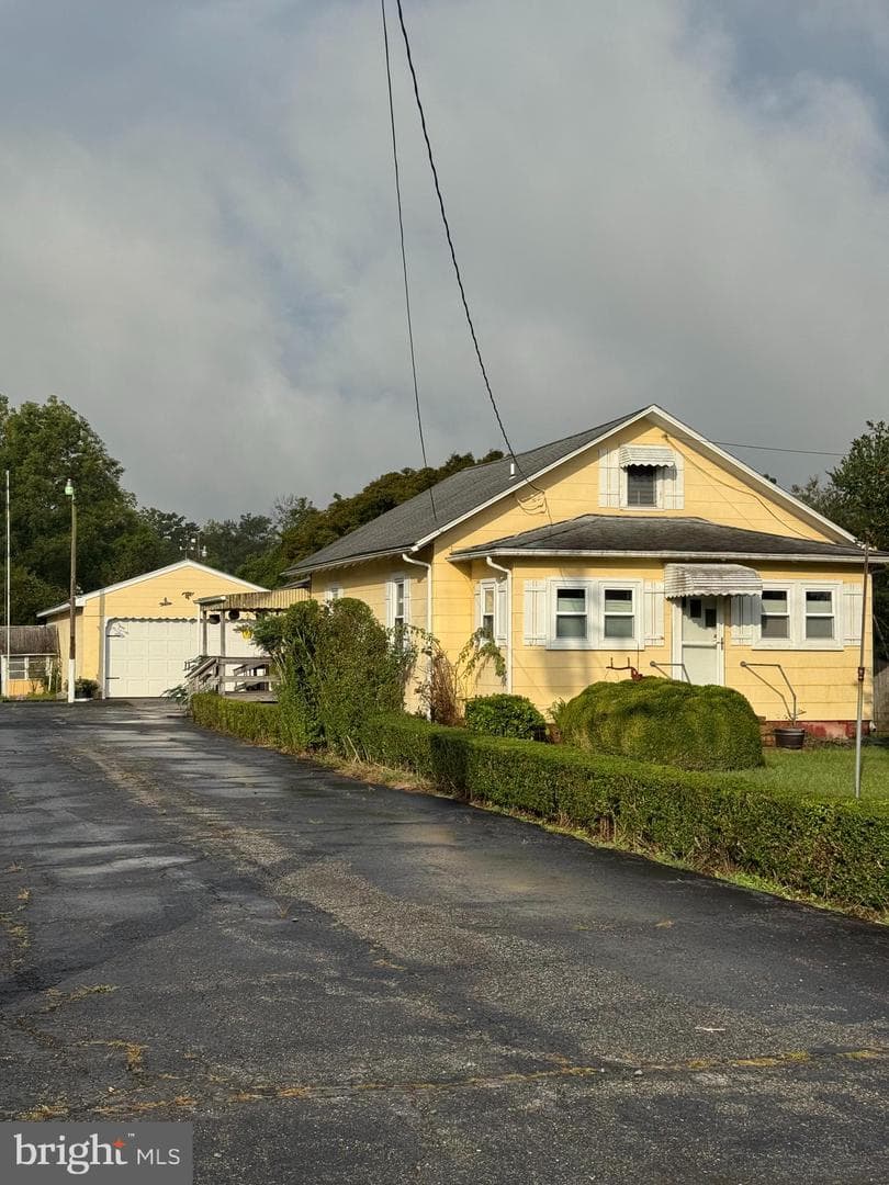 11248 Old Princess Anne Road photo 2