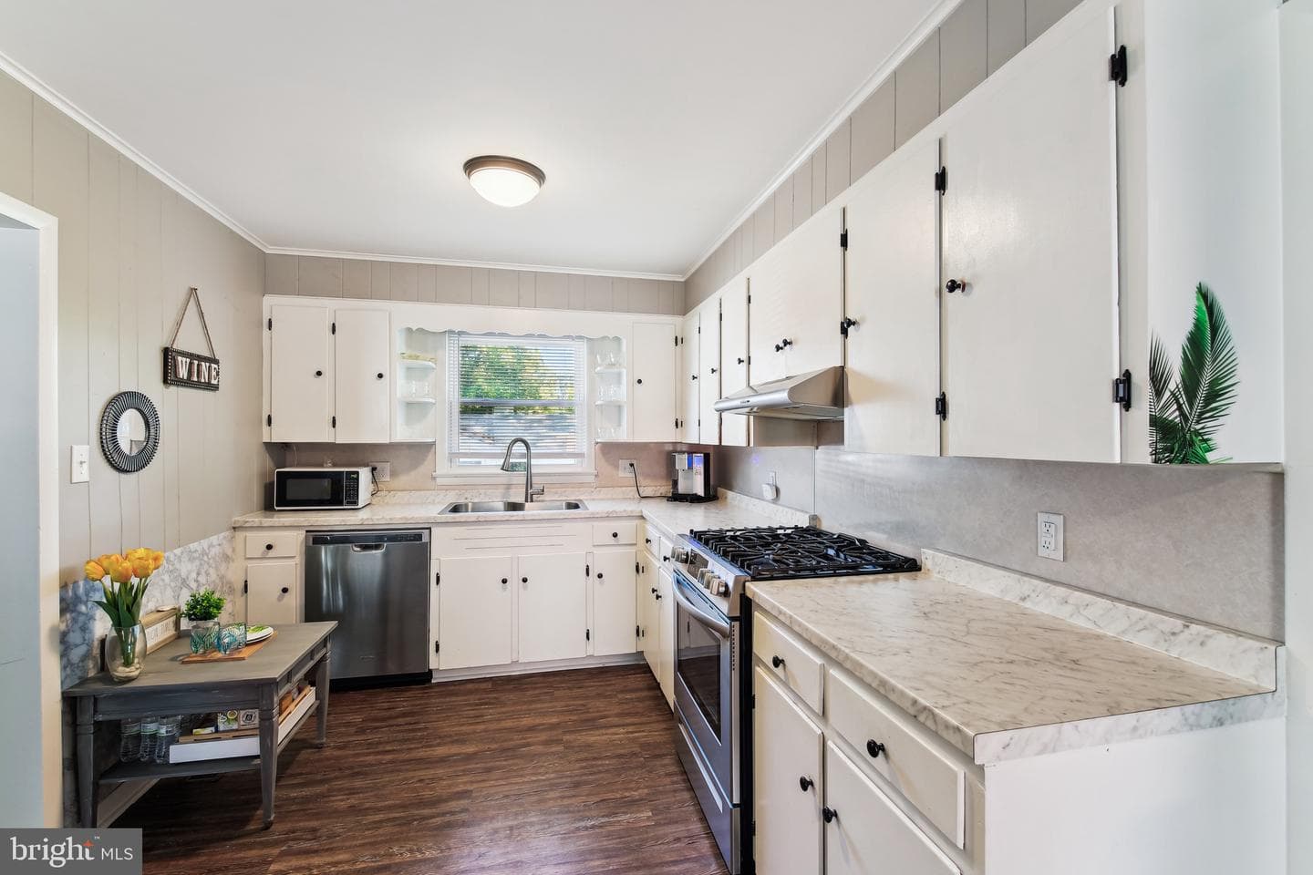 406 Myrtle Street photo 16