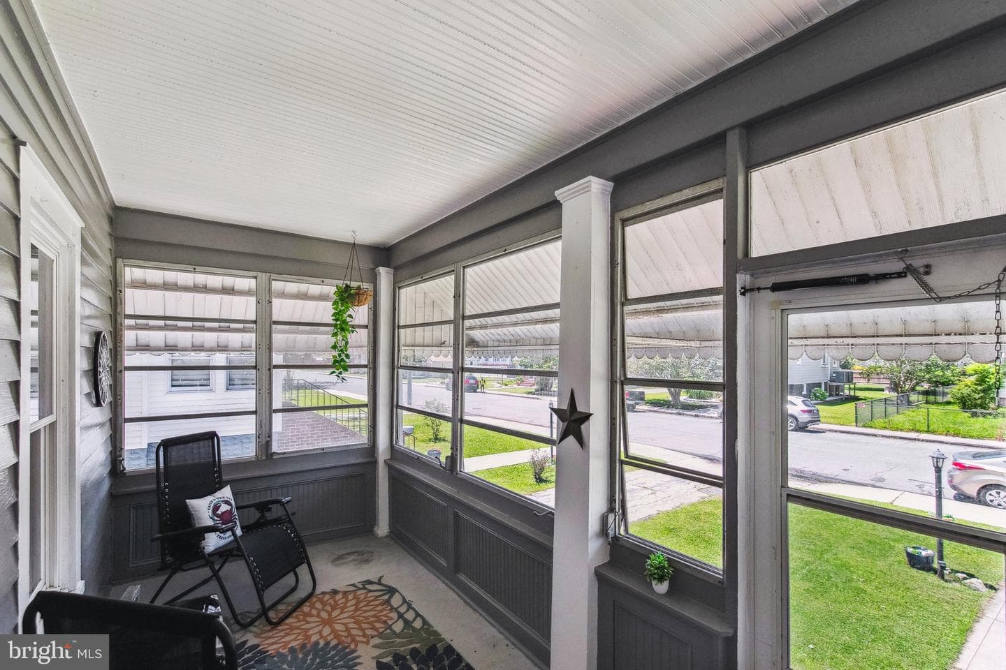 406 Myrtle Street photo 2