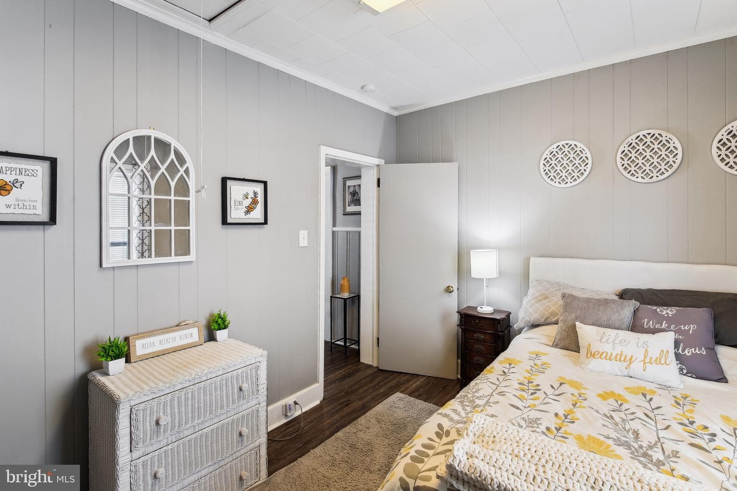 406 Myrtle Street photo 21