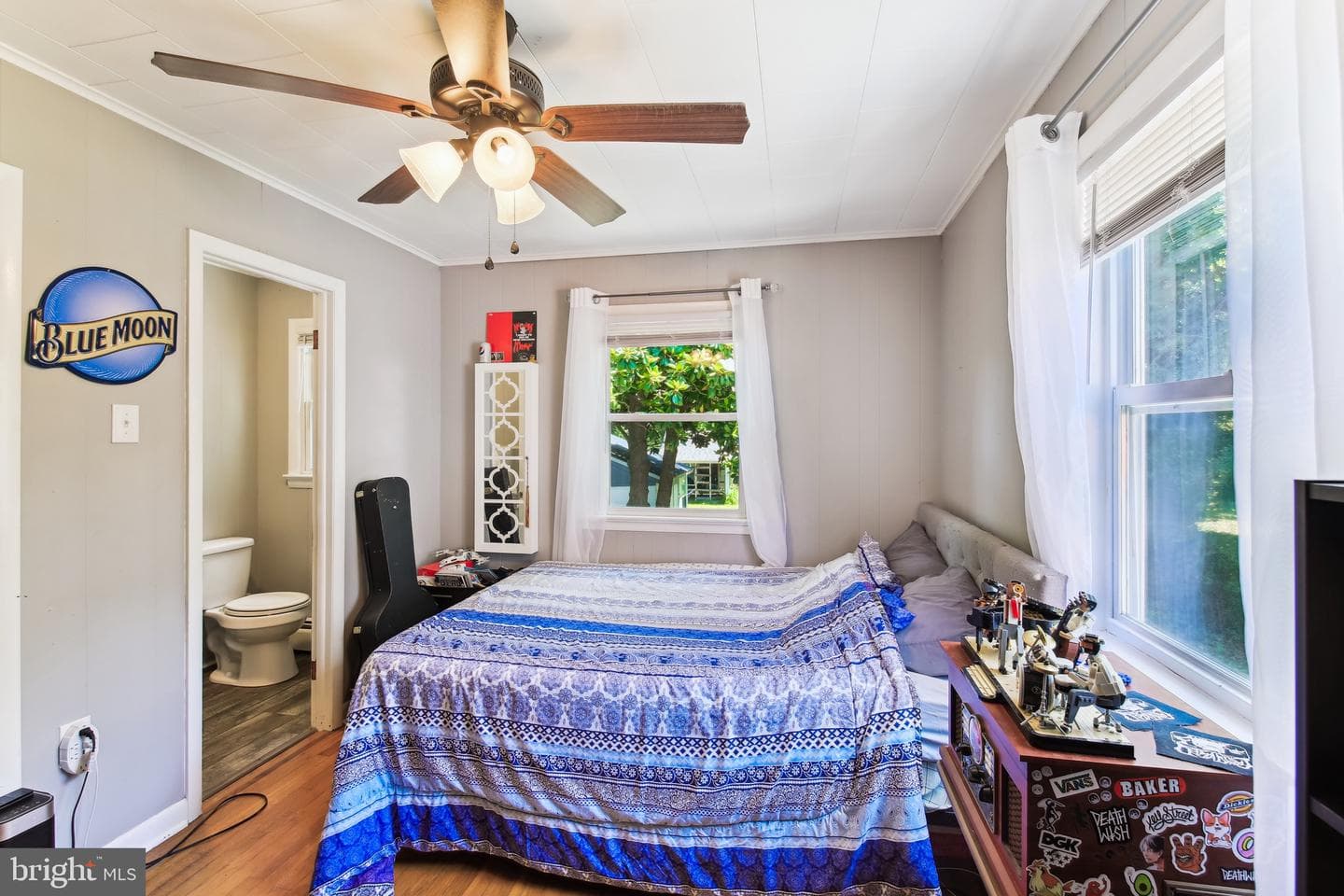 406 Myrtle Street photo 29