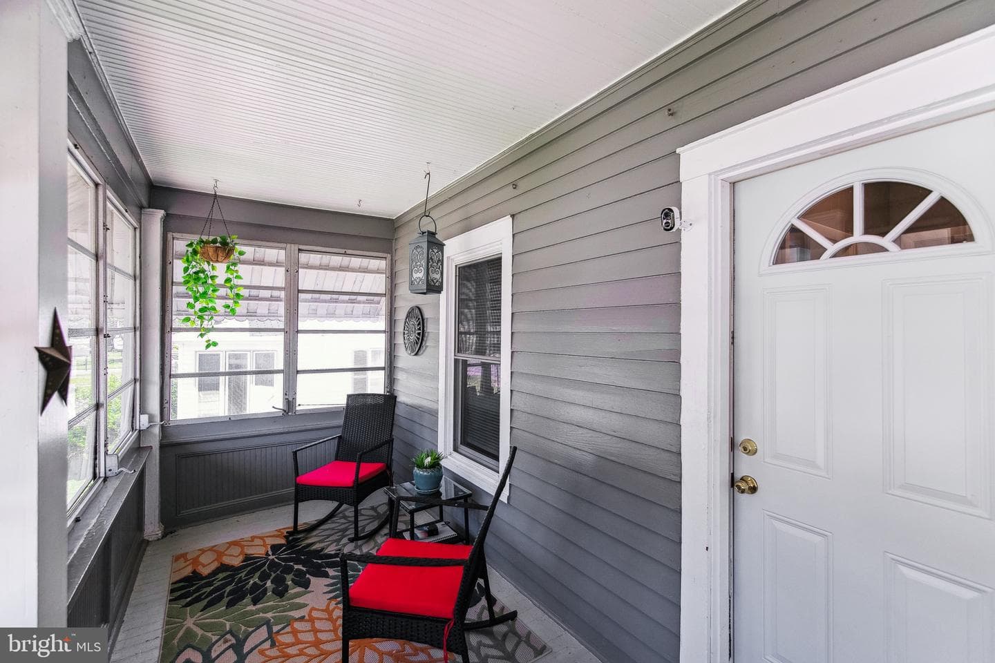 406 Myrtle Street photo 3