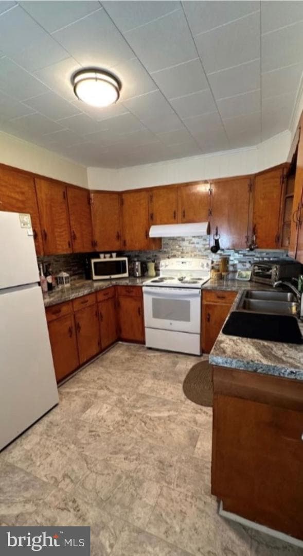 409 Myrtle Street photo 11