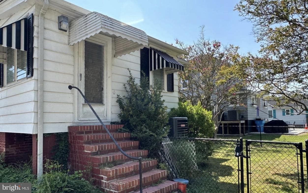 409 Myrtle Street photo 18