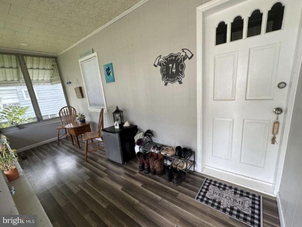 409 Myrtle Street photo 3