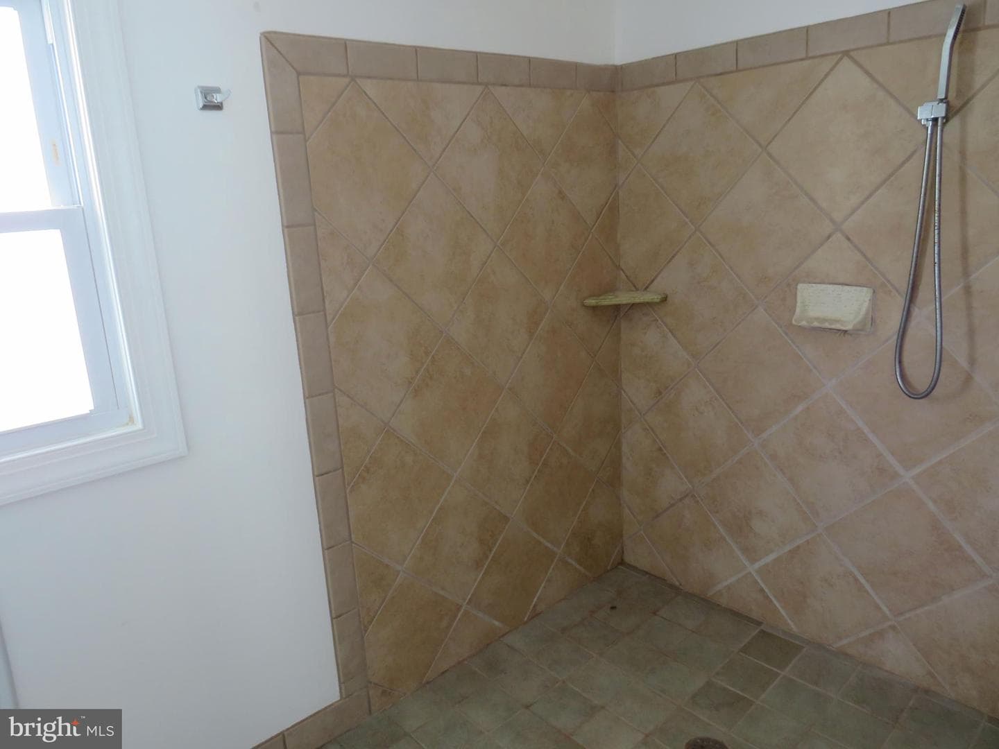 35 W Chesapeake Avenue photo 18