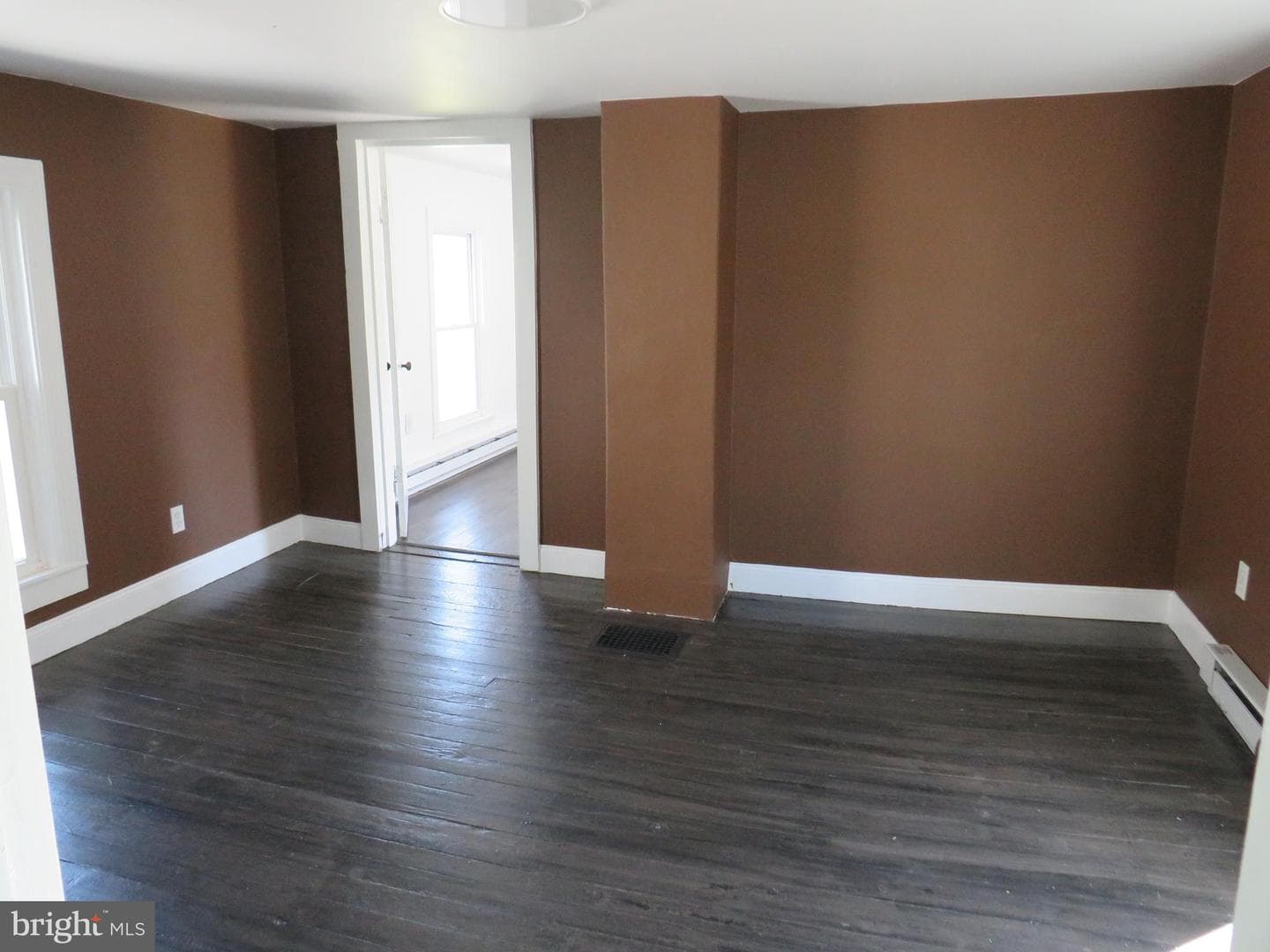 35 W Chesapeake Avenue photo 21