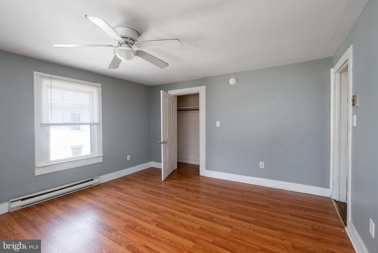 11502 Beckford Avenue photo 11