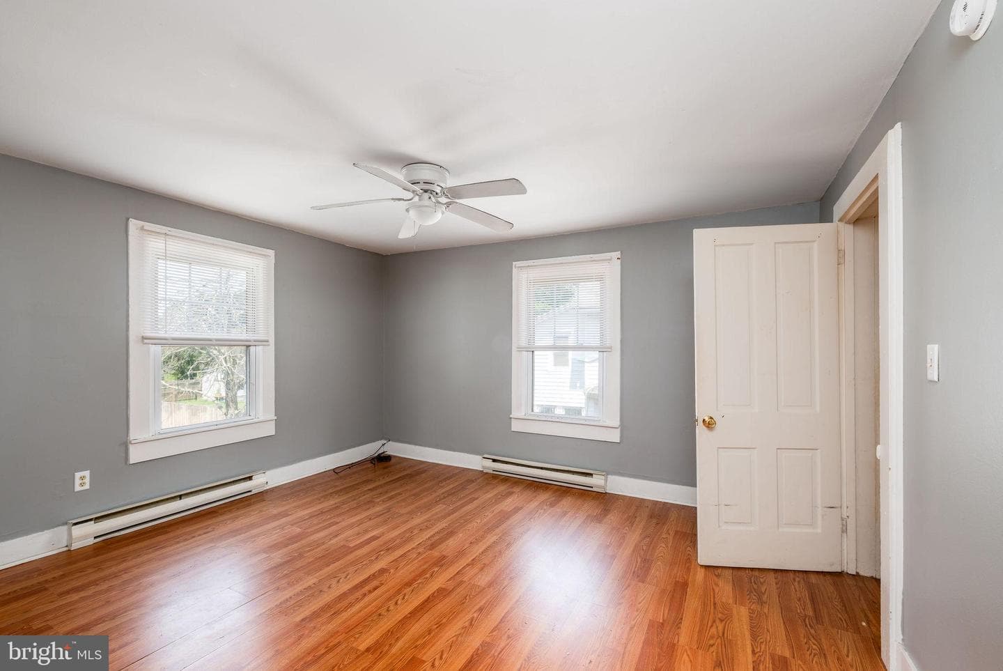 11502 Beckford Avenue photo 12