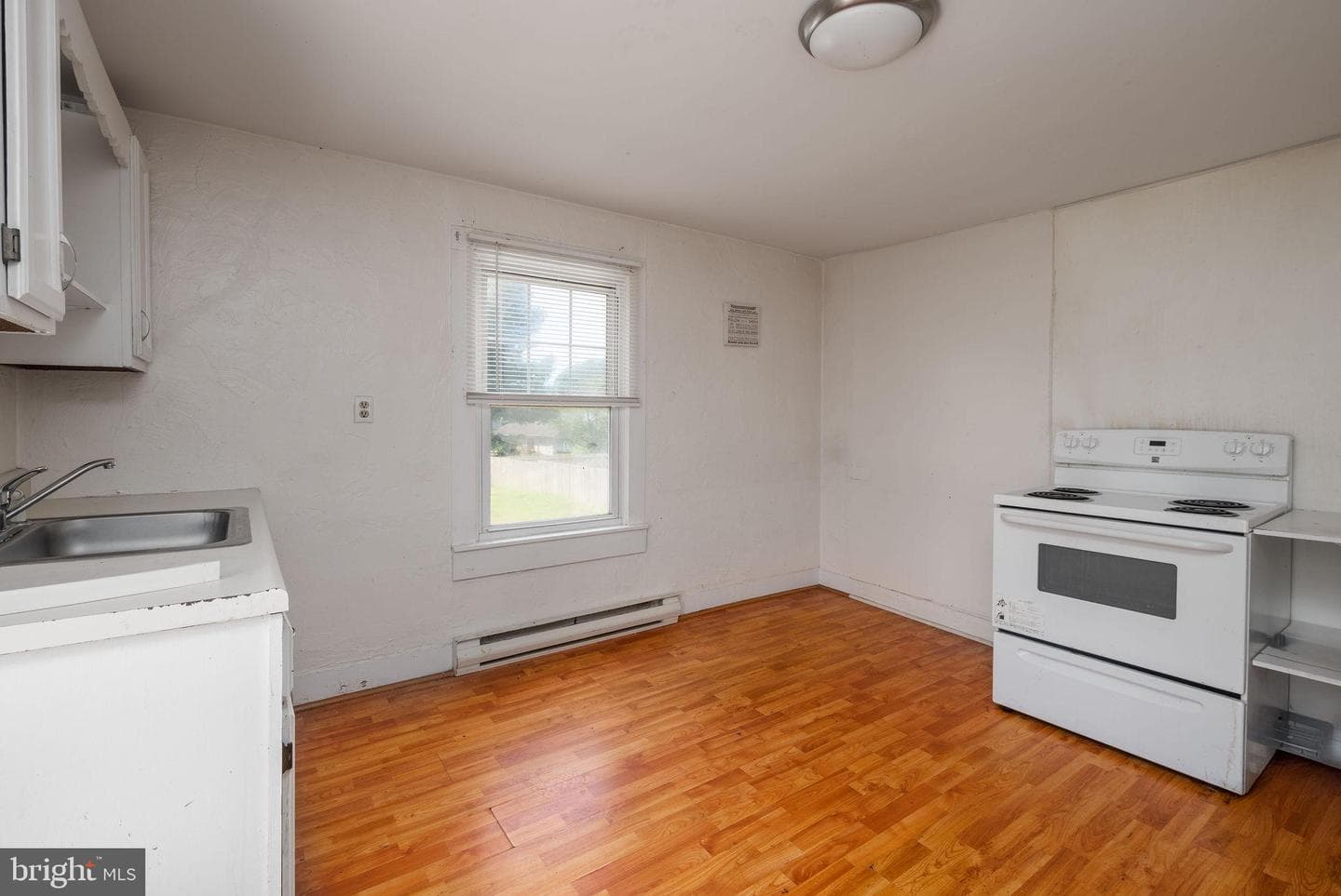 11502 Beckford Avenue photo 14