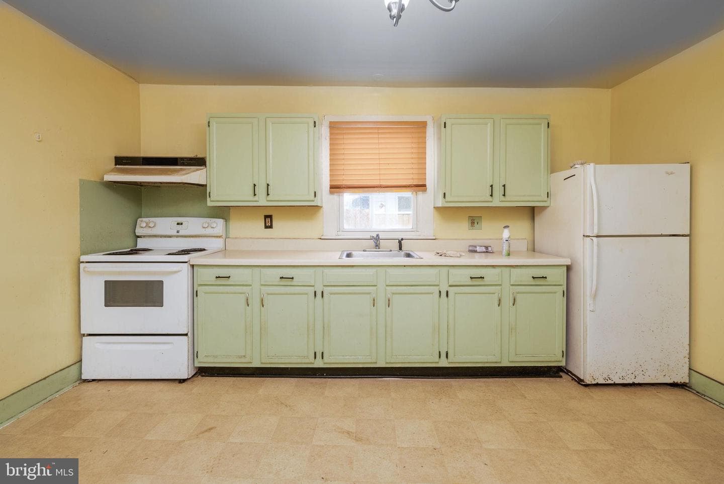 11502 Beckford Avenue photo 22