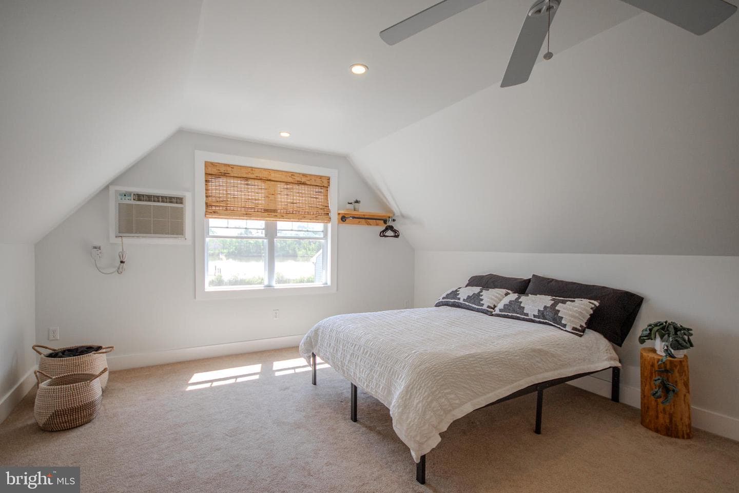 27087 Point Road photo 44