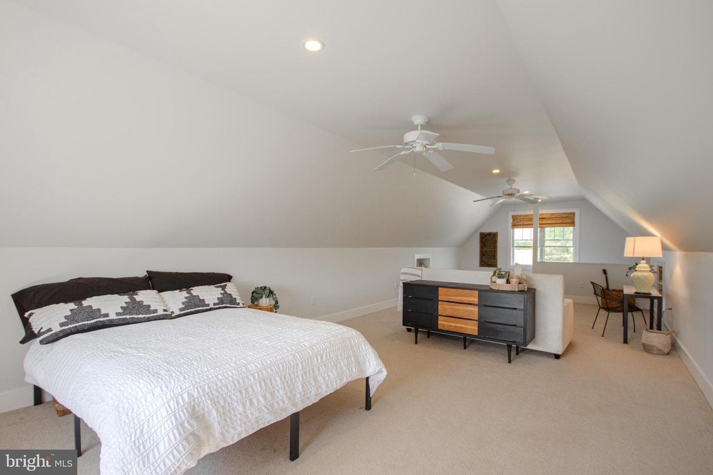 27087 Point Road photo 45