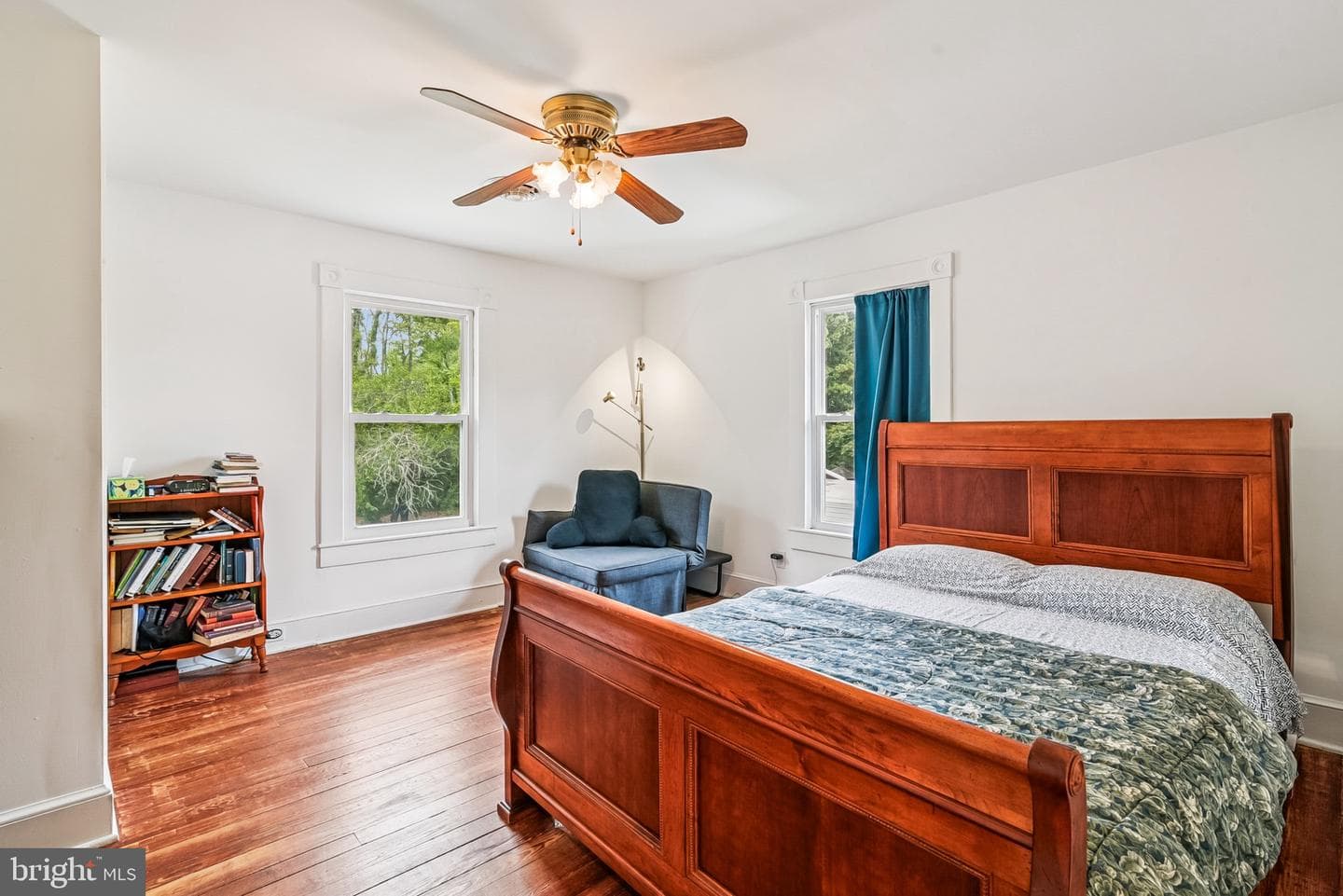16 Columbia Avenue photo 22
