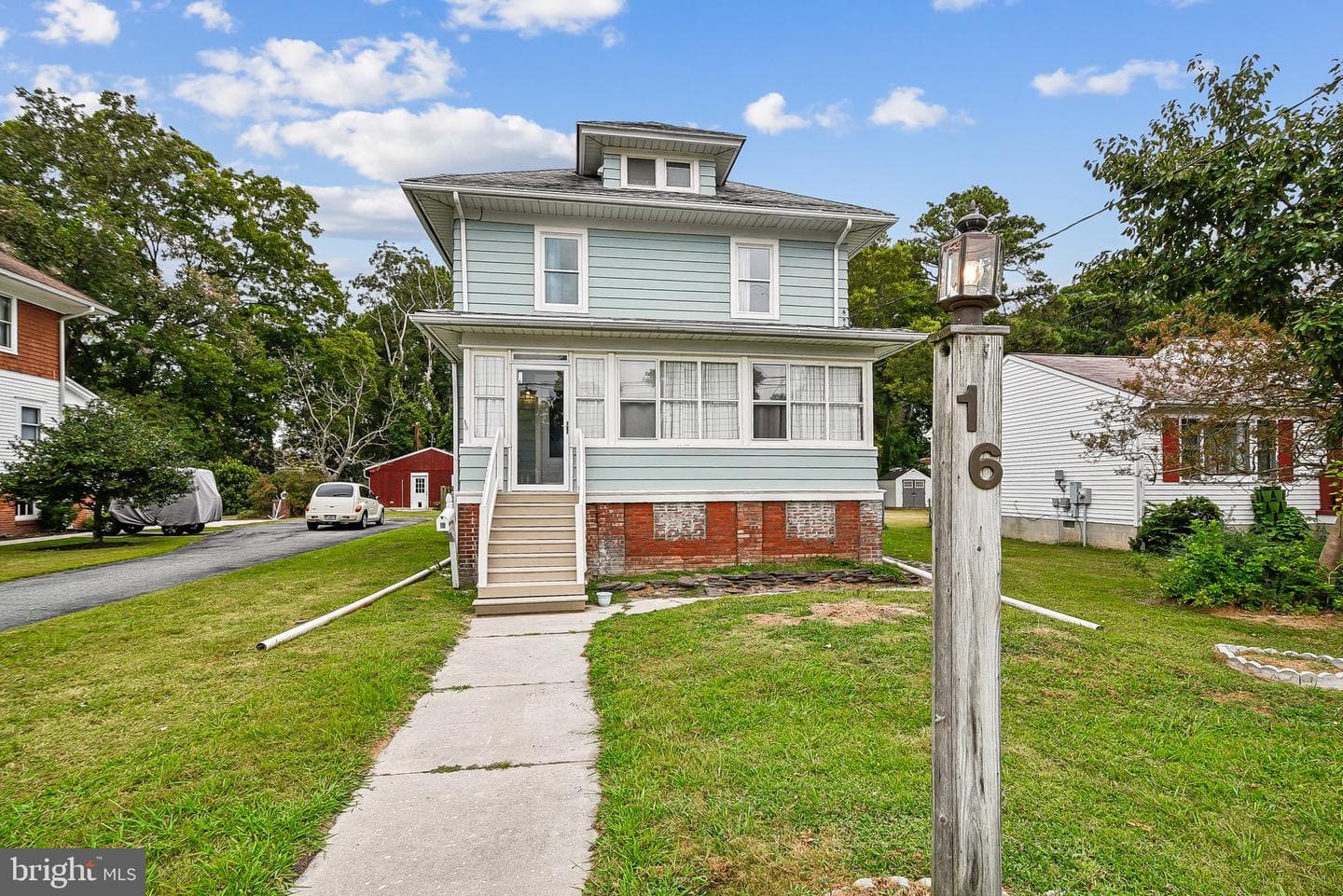 16 Columbia Avenue photo 3