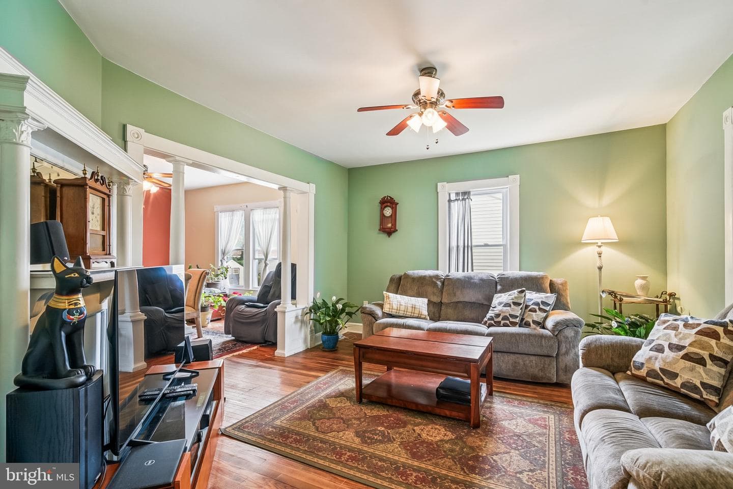 16 Columbia Avenue photo 9
