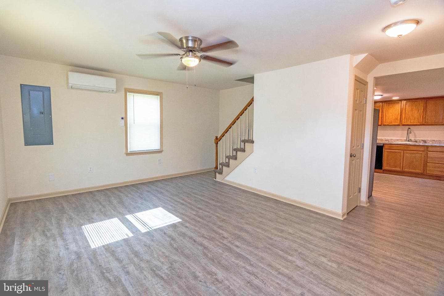 215 N 1st Street photo 12
