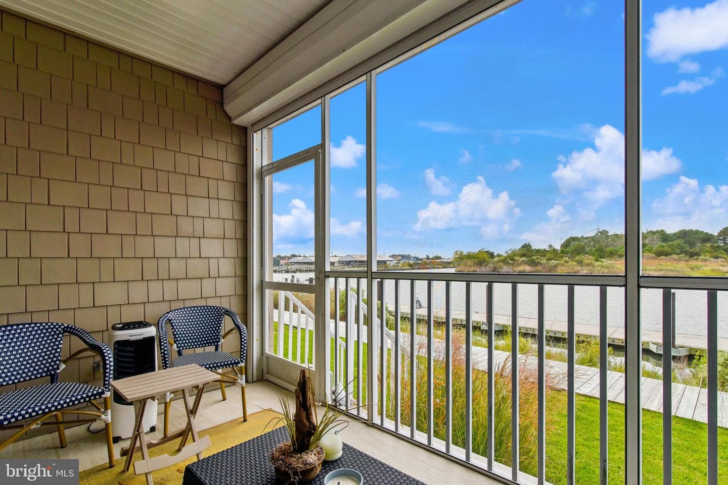 107 Waters Edge #107e photo 12