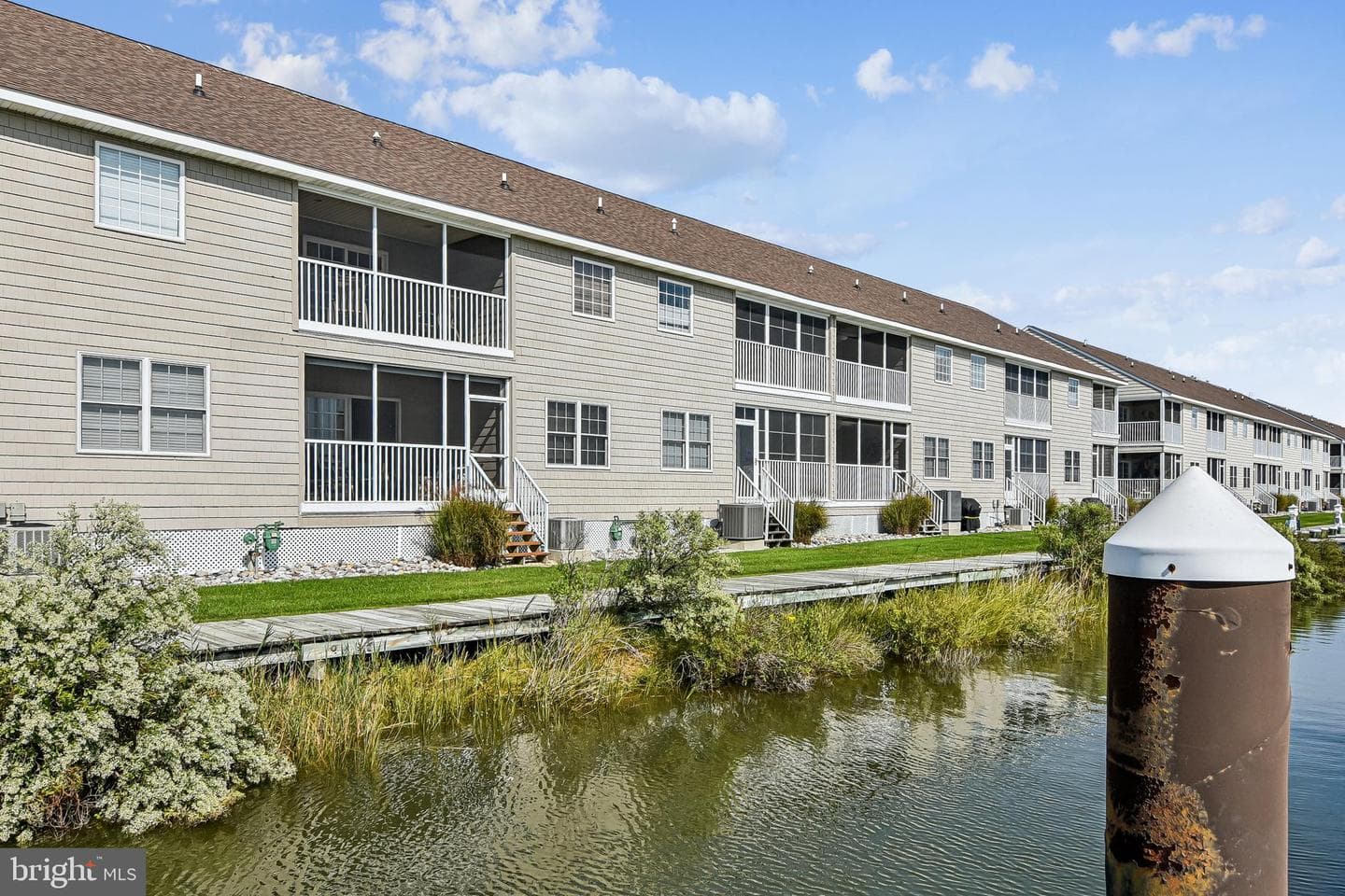 107 Waters Edge #107e photo 31