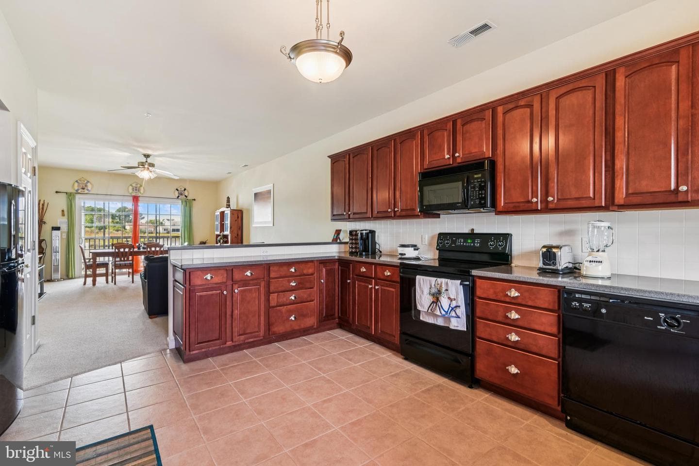 107 Waters Edge #107e photo 5