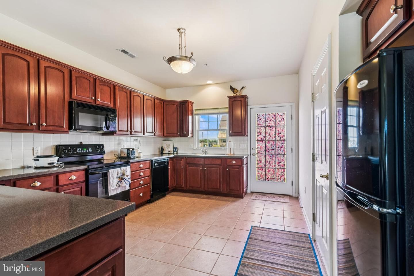 107 Waters Edge #107e photo 7