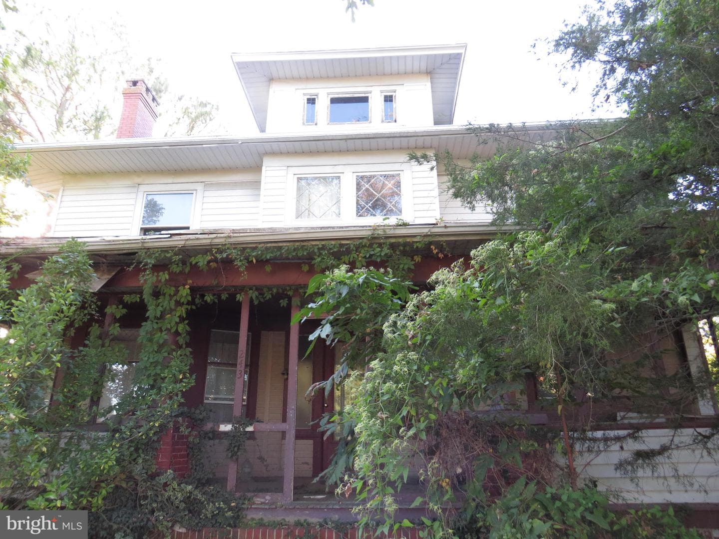 243 N Somerset Avenue photo 2
