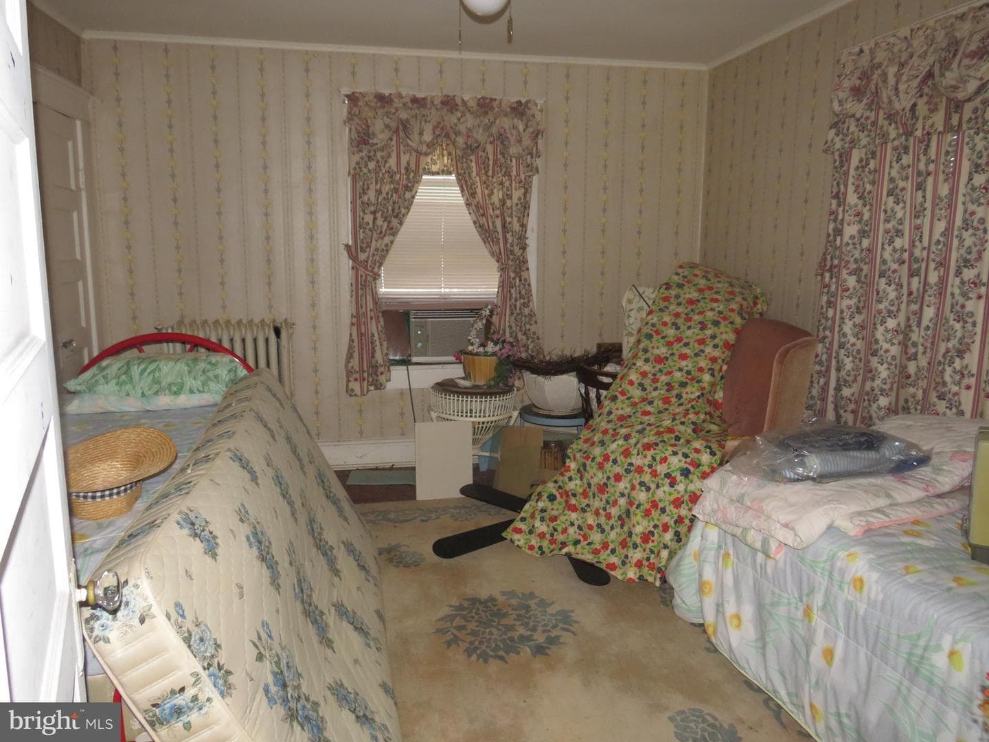 243 N Somerset Avenue photo 24