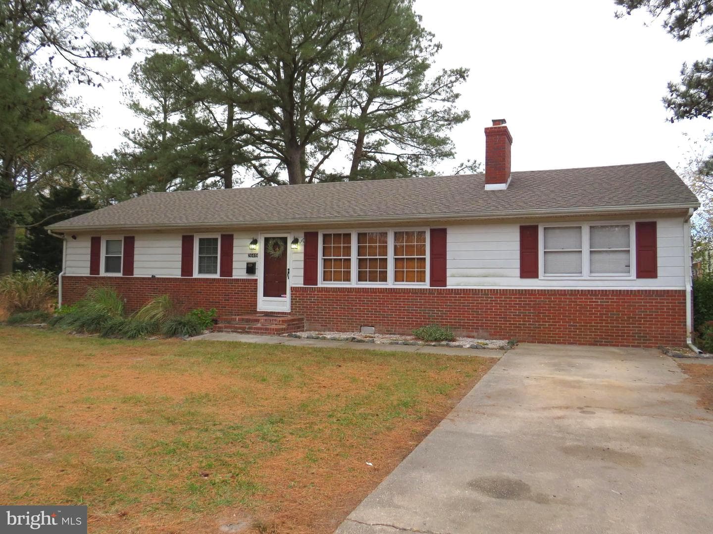 26419 Minden Avenue photo 2