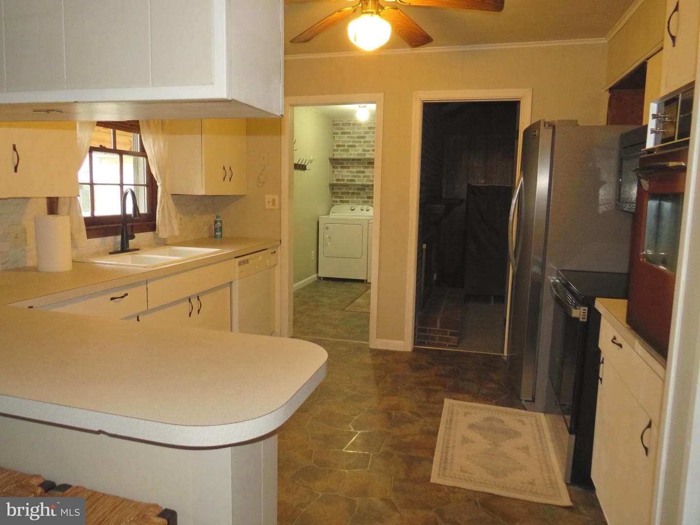 26419 Minden Avenue photo 7