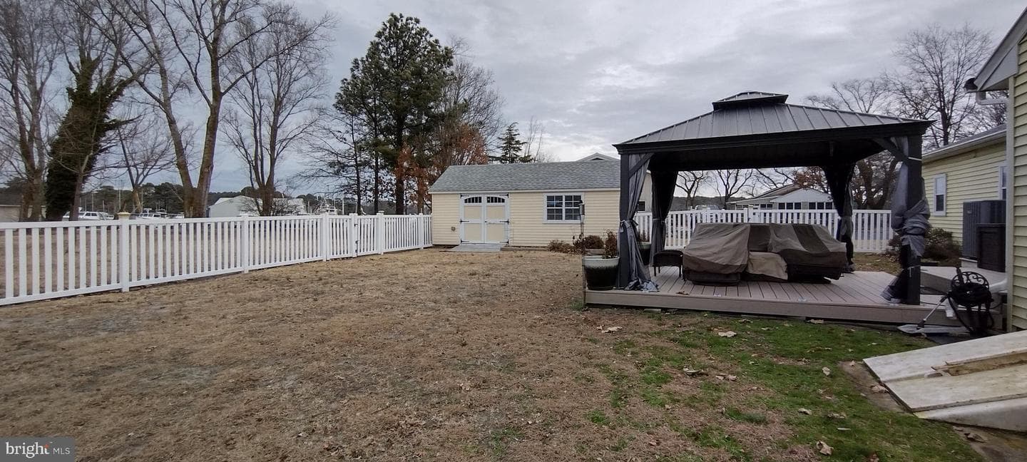 23258 Hastings Dr photo 32
