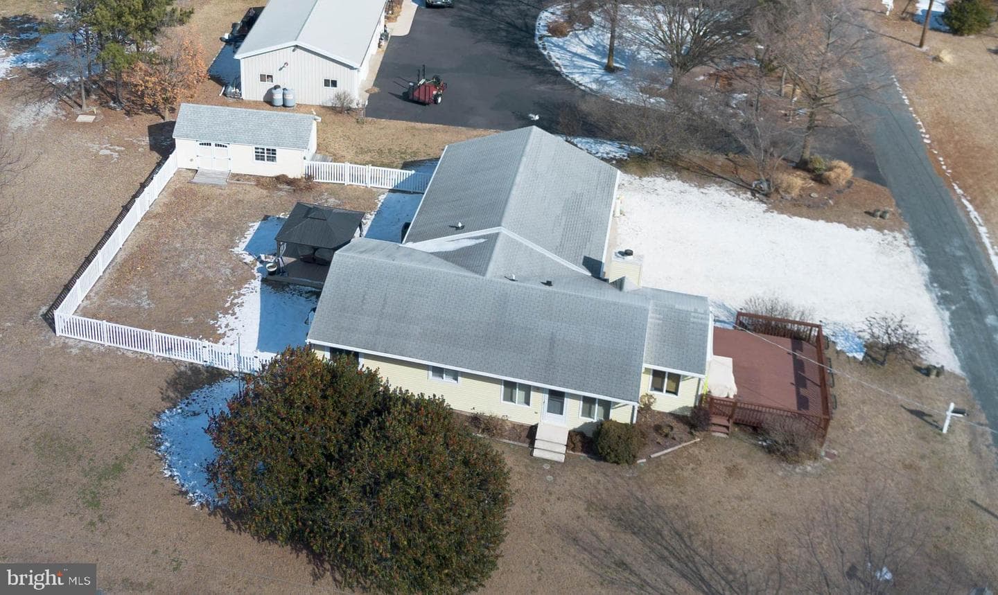 23258 Hastings Dr photo 56