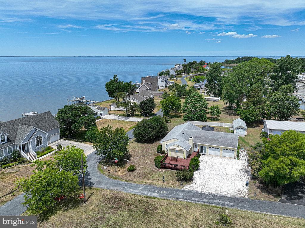 23258 Hastings Dr photo 9