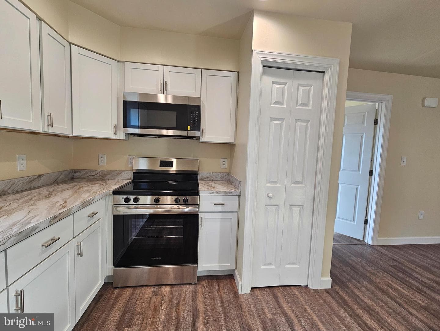 26404 Franklin Lane photo 8