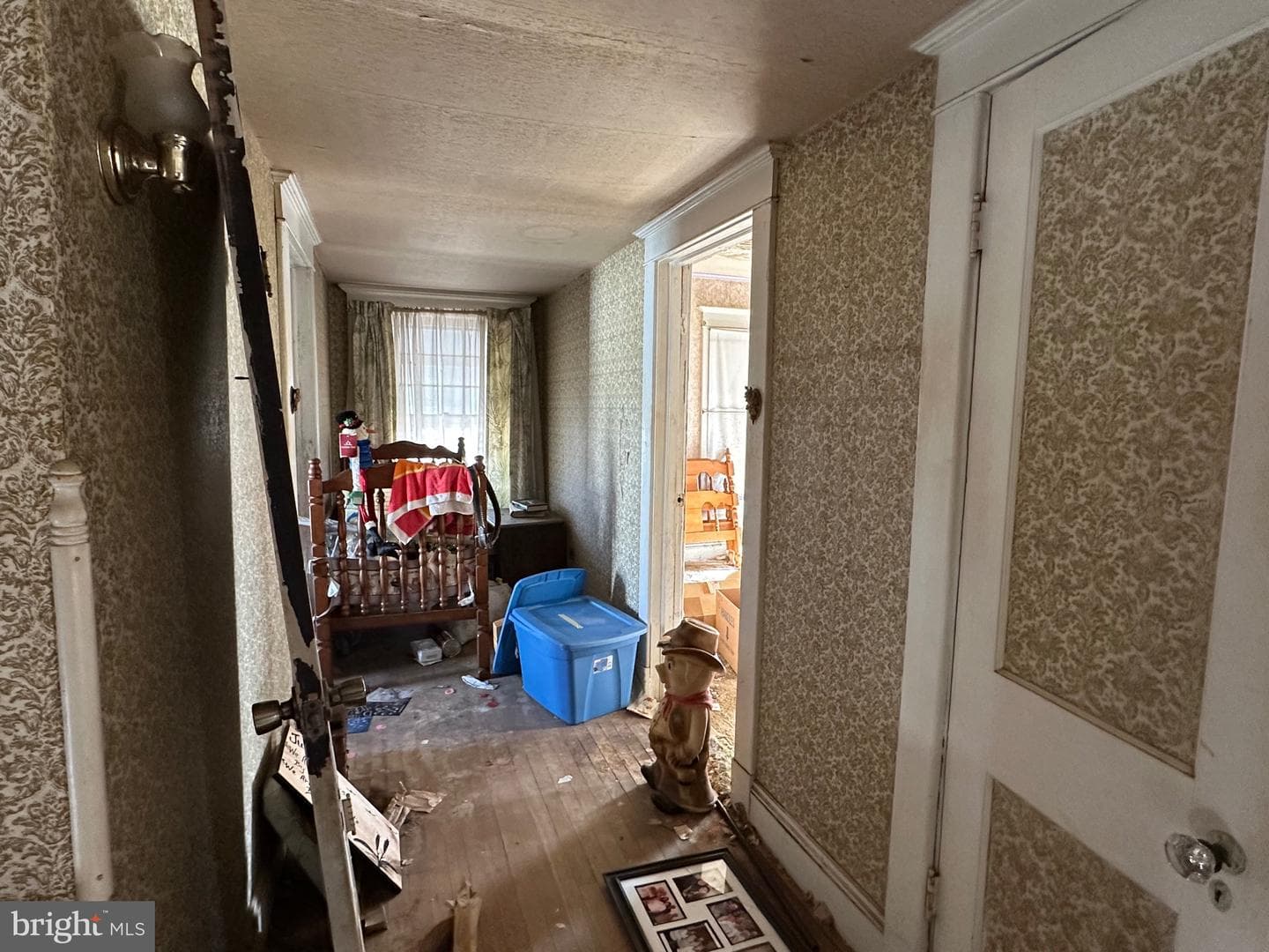245 N Somerset Avenue photo 12